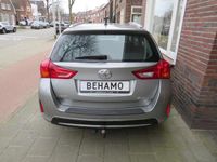 tweedehands Toyota Auris Touring Sports 1.4D Comfort EXPORT auto met Belgische papieren