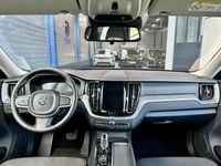 tweedehands Volvo XC60 2.0 T8 Twin Engine AWD Momentum LED/VIRTUAL/PANO/HALF LEER+S.VERWARMING/CARPLAY/KEYLES/LINE/ACC/ECC/APK 10-'24!