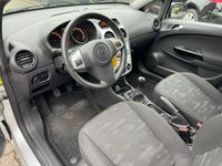 tweedehands Opel Corsa 1.4-16V Edition Airco, cruise, trekhaak, lmv