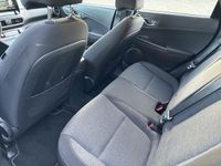 tweedehands Hyundai Kona EV Comfort 64 kWh (€ 21.500,- na subsidie) Navigat