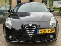 tweedehands Alfa Romeo Giulietta 1.4 T Distinctive Lusso Automaat Navi DAB+ Clima C