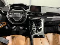 tweedehands Peugeot 5008 1.2 PureTech Allure 7P - Automaat - Navi - Trekhaa