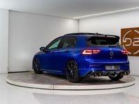 Occasion VW Golf VIII R 333 PK (244 kW) 2025 Blauw Hatchback