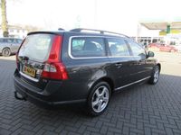 tweedehands Volvo V70 2.0 D3 Summum Automaat. Navigatie, Trekhaak