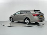 tweedehands Toyota Avensis Touring Sports 1.8 VVT-i Aspiration Automaat Camera Trekhaak Nederlandse Auto