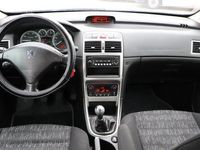 tweedehands Peugeot 307 1.4-16V XS Premium Radio cd speler, Trekhaak, Clim