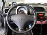 tweedehands Peugeot 107 1.0 ACTIVE AIRCO 5DRS ELEK RAMEN ISOFIX CENTRAAL N