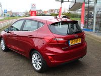 tweedehands Ford Fiesta 1.0 EcoBoost Titanium 100pk 5deurs 1e eigenaar Navigatie, Cruise control , Climate control, Bluetooth LM velgen , winter pack , blindspot , camera