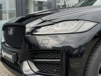 tweedehands Jaguar F-Pace 3.0 S/C R-Sport AWD 400 pk Black Pack | Pano | Mer