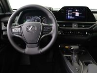 tweedehands Lexus UX 250h Preference Line | Safety System | 18" Velgen | App