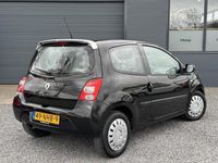 tweedehands Renault Twingo 1.2-16V Authentique AircoElek RamenNette AutoZu