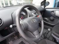 tweedehands Toyota Aygo 1.0 VVT-i Now airco / 5 deurs