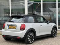 tweedehands Mini Cooper S Electric Yours 33 kWh | Panorama | Leder | Harman