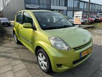 tweedehands Daihatsu Sirion 2 1.0-12V Premium Airco! Trekhaak! Elektrisch pakket! Nieuwe APK! NAP Logisch!