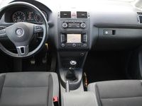 tweedehands VW Touran 1.2 TSI Comfortline BlueMotion Navigatie, Climate control, Cruise control, Trekhaak, Elektrische ramen