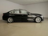 tweedehands BMW 330e 330Hybride !! / Laserlicht / Leder / HUD / Schui