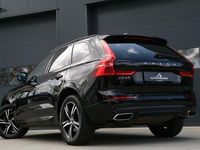 tweedehands Volvo XC60 2.0 T8 Twin Engine AWD R-DESIGN Panodak Camera Blackline Trekhaak Sportzetels Leder Dab+ Carplay BJ2019