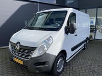 tweedehands Renault Master T35 2.3 dCi L1H2 Airco - Cruise control - Parks.A - Radio/CD/USB - Trekhaak - Zijschuifd.-R - Laadvloer - Tussenschot-V - Zijwand bet. - 2 zitpl. RV