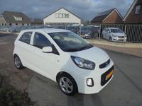 tweedehands Kia Picanto PICANTO1.0 benzine 5 deurs airco navigatie