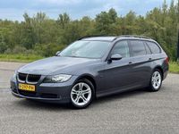 tweedehands BMW 318 3-SERIE Touring i Automaat/Xenon/Navi/Lmv/Nap/Boekjes