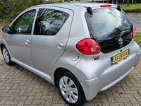 tweedehands Toyota Aygo 1.0-12V + Automaat 1e eigenaar dealer onderhouden