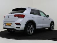 tweedehands VW T-Roc 1.5 TSI Sport Business R | Achteruitrijcamera | Digital cockpit Pro | LED verlichting | Navigatie | Adaptieve Cruise control | Draadloze telefoonlader | Elektrische achterklep |