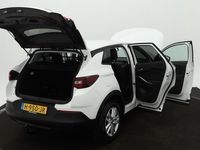 tweedehands Opel Grandland X BWJ 2020 / 1.2 Turbo 131 PK Bus Edition / Airco / Navi / Lichtmetaal / Carplay /