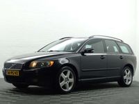 tweedehands Volvo V50 2.0D Exclusive- Stoelverwarming / Dakspoiler / Cru