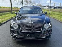 tweedehands Bentley Bentayga 6.0 W12 | Nachtzicht | Adaptieve CruiseControl | 360 Camera | Panoramadak | 22" Lichtmetaal | Stuurwiel verwarmd | Elektrische zetels + Geheugen | NAIM Sound | Elektrische Trekhaak | Niveau Regeling | Carbon Pakket |