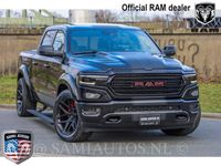 tweedehands Dodge Ram PICKUP 1500 CARBON LIMITED NIGHT | RED LINE | RAMBOX XB9 | LPG | 4 JAAR GARANTIE | LUCHTVERING SER | ADG HEAD UP + BINNENSPIEGEL CAMERA | 5.7 V8 HEMI 401PK | CREW CAB DUBBELE CABINE | GRIJSKENTEKEN | MEEST VOLLE UITVOERING | VOORRAAD 2021 - 8238