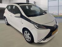 Occasion Toyota Aygo X-wave 69 PK (50 kW) 2016 Wit (metallic) Hatchback
