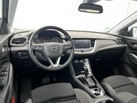 tweedehands Opel Grandland X 1.2 Turbo 130 PK Business Executive / Apple Carplay/Android Auto / Led matrix / Dodehoek detector / Navi / Sensoren rondom / Elektrisch bedienbare achterklep met sensorsturing
