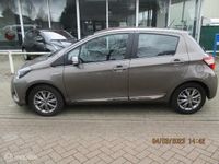 tweedehands Toyota Yaris 1.5 Hybrid Executive