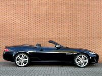 tweedehands Jaguar XK 5.0 V8 Convertible Portfolio | 385 PK! | Leder | Navigatie | 20" Lichtmetaal | LED | Stuurwiel verwarming | Bluetooth | Camera | Stoelverwarming | Elektrische Memory Stoelen |