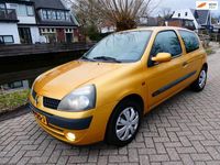 Occasion Renault Clio II Authentique 75 PK (55 kW) 2002 Bruin Hatchback