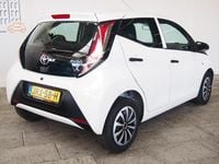 Occasion Toyota Aygo X-play 69 PK (50 kW) 2015 Wit Hatchback