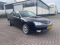 tweedehands Ford Mondeo 2.0-16V Trend Trekhaak Apk