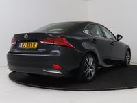 Occasion Lexus IS300h Business Edition 223 PK (164 kW) 2017 Zwart (metallic) Sedan