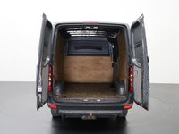 tweedehands VW Crafter 2.5TDI L2H1 | Navigatie | Airco | Cruise | Trekhaak