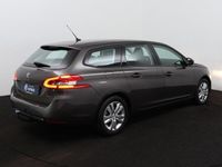 tweedehands Peugeot 308 SW 1.2 PureTech Style Trekhaak - Navigatie - Parke