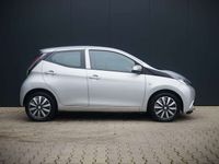 tweedehands Toyota Aygo 1.0 VVT-i X-PLAY | CAMERA | 5 DEURS | NAP | SPARCO