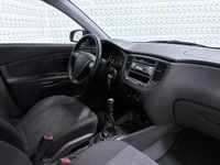 tweedehands Kia Rio 1.4 L Elektrische ramen + Radio/cd speler + Stuurbekrachtiging