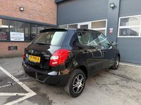 Occasion Skoda Fabia Comfort 60 PK (44 kW) 2012 Zwart Hatchback