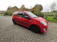 Occasion Renault Twingo Authentique 76 PK (55 kW) 2011 Rood Hatchback