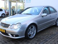 tweedehands Mercedes C55 AMG AMG V8 365 PK | Unieke auto | Zeer nette staat!! | Elektrisch Schuif/kantel dak | Elektrisch bedienbare Memory stand stoelen | Stoelverwarming | Cruise | Navi | Clima | 18 Inch LMV | Bi-Xenon koplampen | Lederen bekleding |