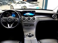 tweedehands Mercedes E300 C-KLASSE EstateEQ Hybrid 235kW/320pk Aut9 Business Solution Luxury LED + DISTRONIC PLUS + NAVI COMAND + LEDER + SPORTSTOELEN + LANE ASSIST + STOELVERWARMING + 360 CAMERA + DODEHOEK MELDER + TREKHAAK + PARKSENSOREN + 18" LM-VELGEN!!