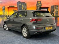 tweedehands VW Golf VIII 1.0 eTSI Life Business Stuurverw.|Standkach.