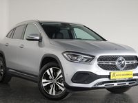 tweedehands Mercedes GLA220 d Progressive Aut / LED / Navigatie / Camera