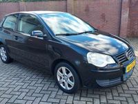 tweedehands VW Polo 1.4i 16V / Climate Control / Cruise Control