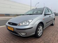 Occasion Ford Focus 101 PK (74 kW) 2004 Grijs Stationwagen